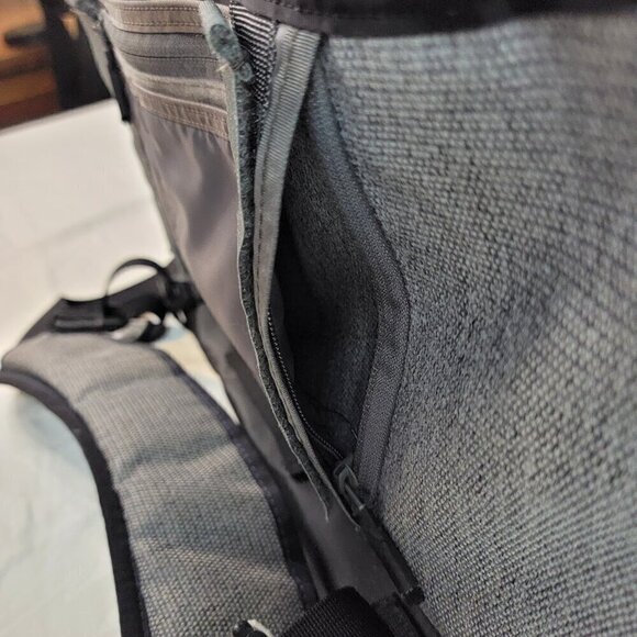 Timbuk2 Stork Messenger / Diaper Bag (Grey/Aloha) - Picture 12 of 15